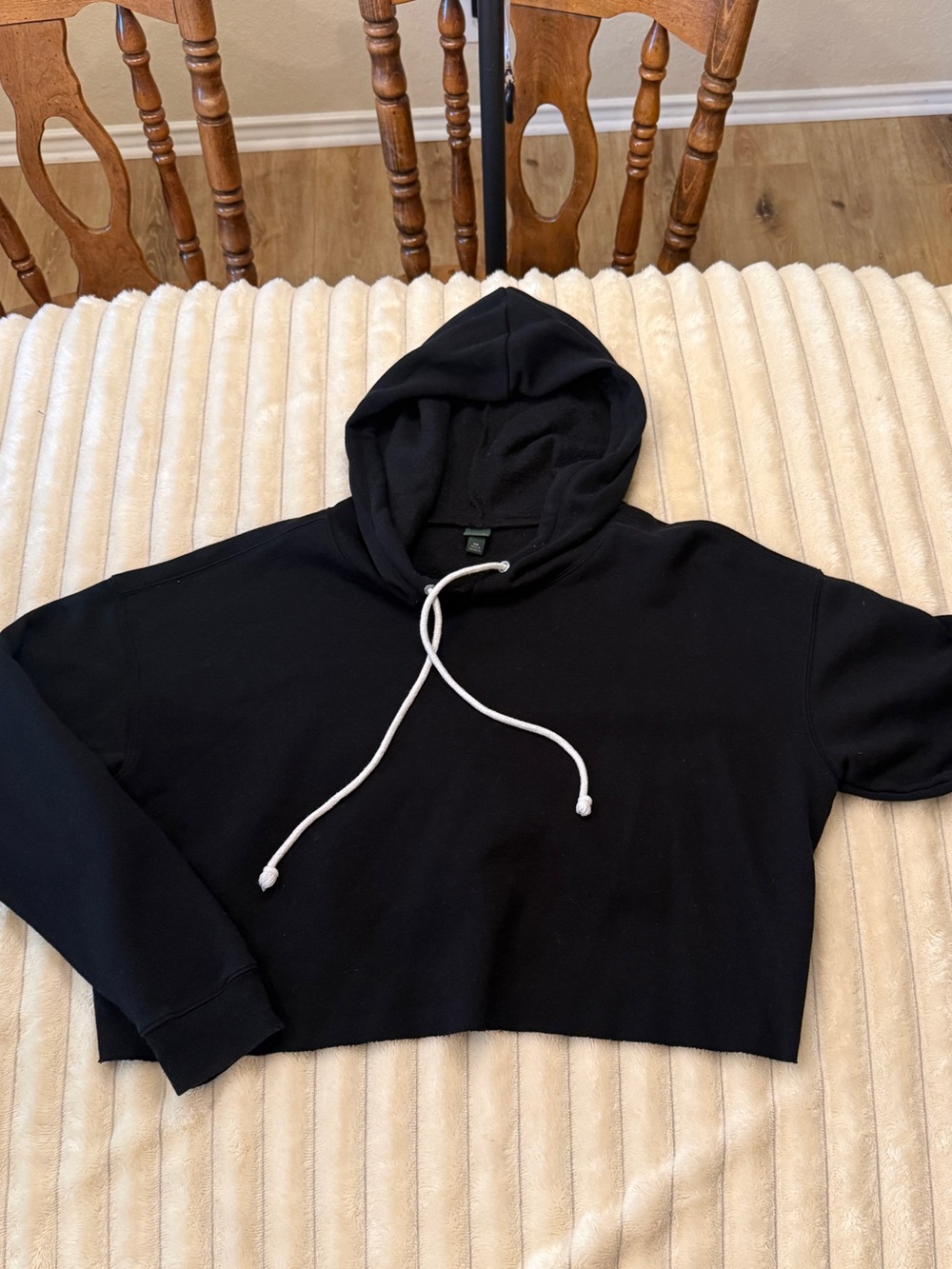 wild fable Black Cropped Hoodie with White Drawstrings - Picture 3 of 7